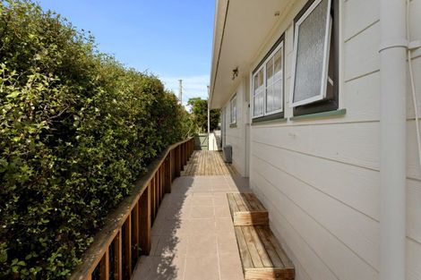 Photo of property in 8 Cambridge Street, Pahiatua, 4910