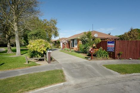 Photo of property in 15 Topaz Place, Bishopdale, Christchurch, 8053