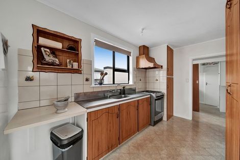 Photo of property in 17 Murray Avenue, Hawera, 4610