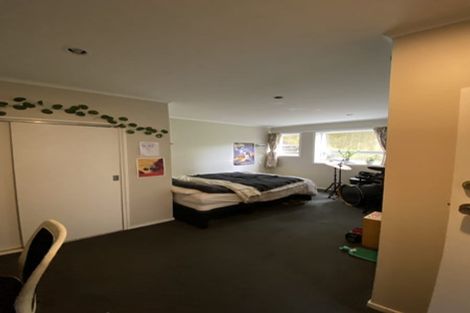 Photo of property in 70 Kelburn Parade, Kelburn, Wellington, 6012