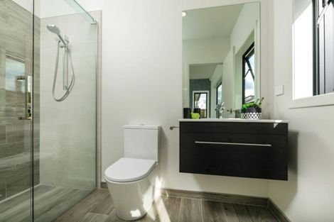 Photo of property in 17 Papa Orchard Drive, Kumeu, 0810