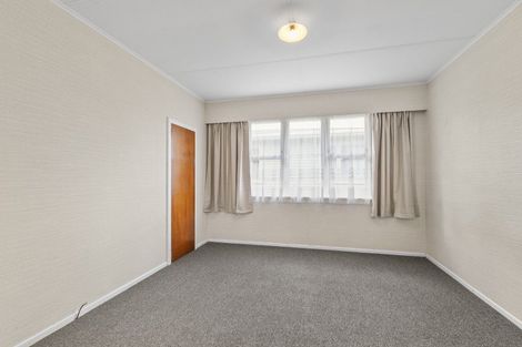 Photo of property in 24 Carlisle Street, Levin, 5510