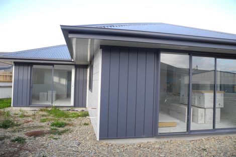 Photo of property in 4a Eric Batchelor Place, Waimate, 7924