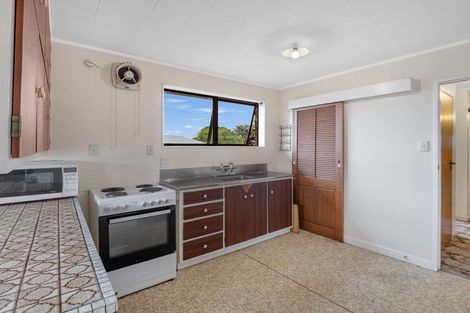 Photo of property in 65 Hinau Street, Castlecliff, Whanganui, 4501