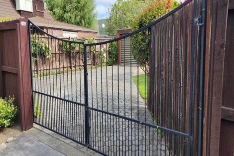 Photo of property in 29 Solway Avenue, Ilam, Christchurch, 8041
