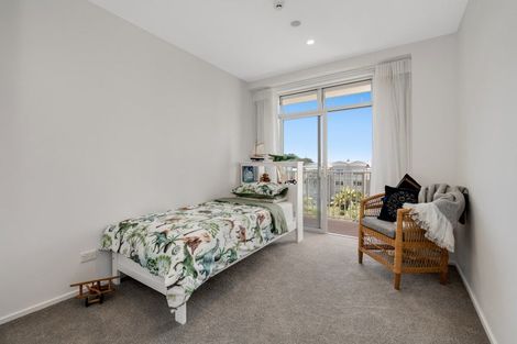Photo of property in Eaves Bush Parade, Orewa, 0931