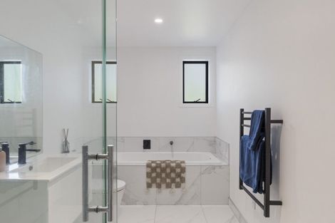 Photo of property in 1 Armstrong Avenue, Waitara, 4320