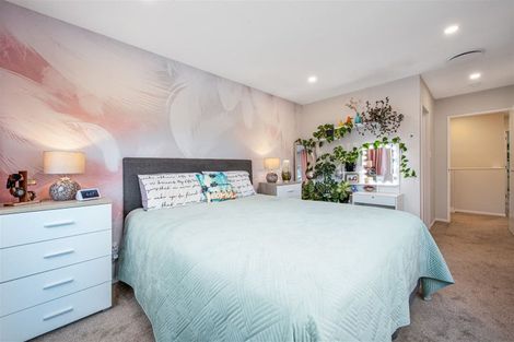 Photo of property in 11 Kaimai Avenue, Massey, Auckland, 0614