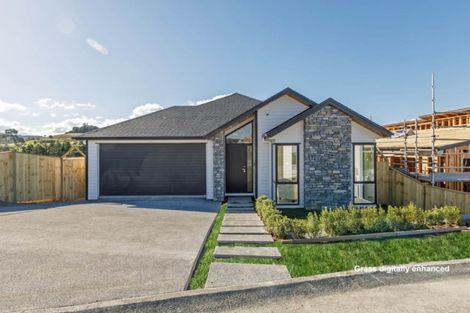 Photo of property in 32 Bine Crescent, Orewa, 0931