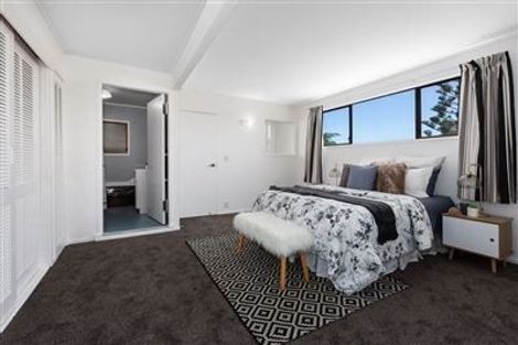 Photo of property in 16 Leeward Drive, Whitby, Porirua, 5024