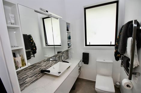 Photo of property in 15 Leeward Drive, Whitianga, 3510