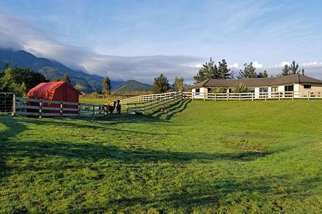 Photo of property in 1166a Maymorn Road, Maymorn, Upper Hutt, 5018
