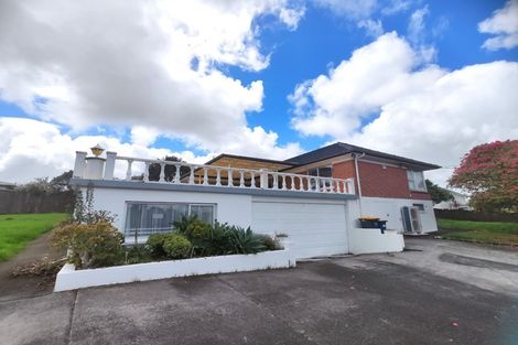 Photo of property in 17 Matipo Road, Te Atatu Peninsula, Auckland, 0610
