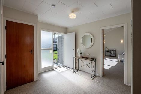 Photo of property in 70b Seaview Road, Paraparaumu Beach, Paraparaumu, 5032