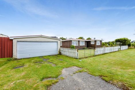 Photo of property in 2 Denmark Terrace, Midhirst, Stratford, 4394