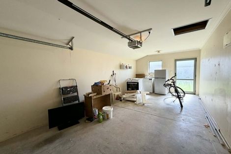 Photo of property in 21 Clemow Road, Fitzroy, New Plymouth, 4312
