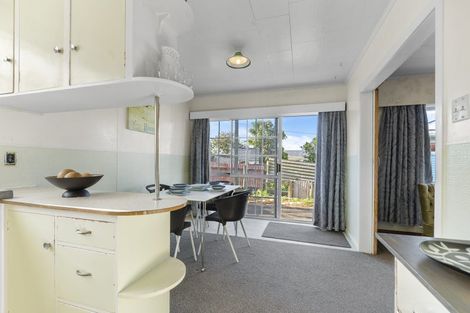 Photo of property in 6 Hughson Street, Waitara, 4320