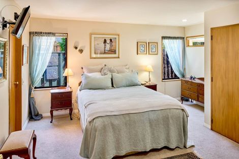 Photo of property in 70 Hautana Street, Woburn, Lower Hutt, 5010