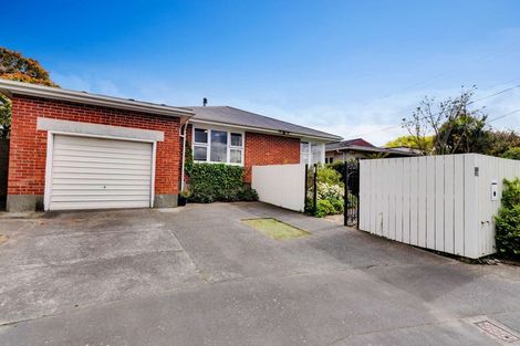 Photo of property in 10 Claxton Place, Saint Martins, Christchurch, 8022