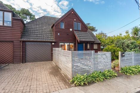 Photo of property in 2/10 Paeroa Street, Newtown, Wellington, 6021