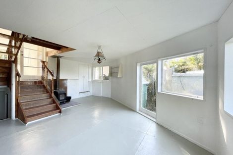 Photo of property in 741 South Titirangi Road, Titirangi, Auckland, 0604