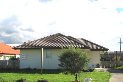 Photo of property in 3 Cretian Crescent, Henderson, Auckland, 0612