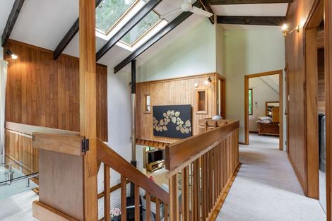 Photo of property in 25 Napuka Road, Henderson Valley, Auckland, 0612