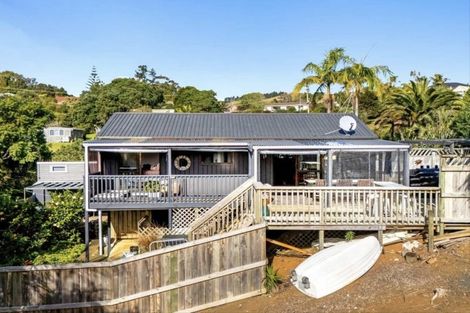 Photo of property in 54 Powells Road, Cable Bay, 0420