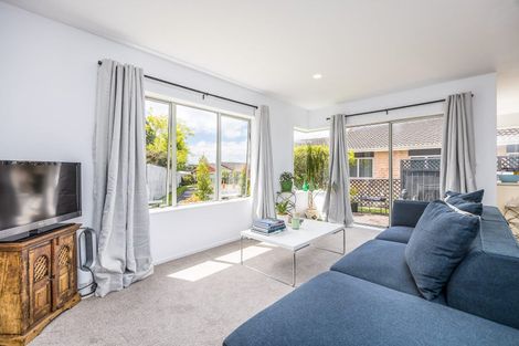 Photo of property in 59 The Grove, Red Beach, 0932