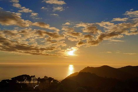 Photo of property in 126 Lone Kauri Road, Karekare, Auckland, 0772