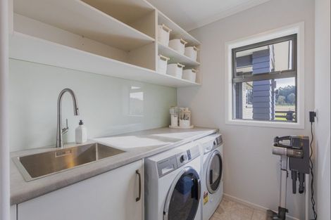 Photo of property in 2a Elm Place, Waipukurau, 4284