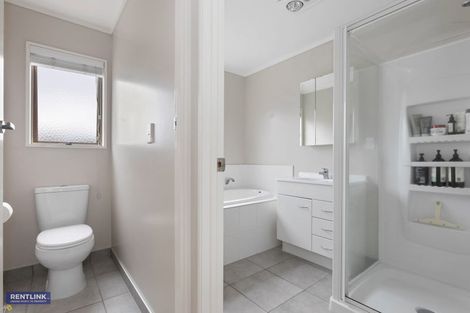 Photo of property in 3/118 Ranch Road, Mount Maunganui, 3116