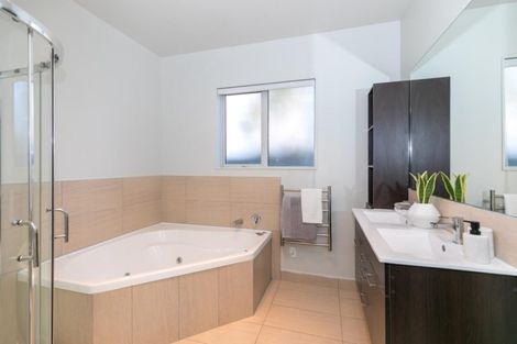 Photo of property in 9 Hampshire Court, Flagstaff, Hamilton, 3210