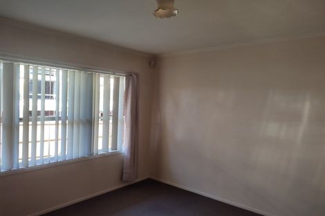 Photo of property in 2/218 Pakuranga Road, Pakuranga Heights, Auckland, 2010