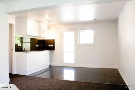 Photo of property in 11 Nea Place, Hillcrest, Auckland, 0627