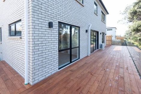 Photo of property in 36 Patrick Rice Drive, Swanson, Auckland, 0614
