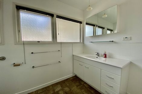 Photo of property in 1 Dyers Pass Road, Cashmere, Christchurch, 8022