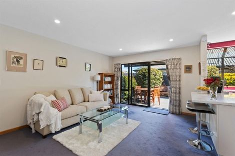 Photo of property in 24 Inglewood Place, Avonhead, Christchurch, 8042