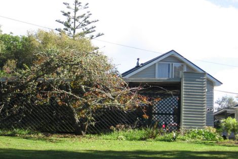 Photo of property in 107a Konini Road, Titirangi, Auckland, 0604