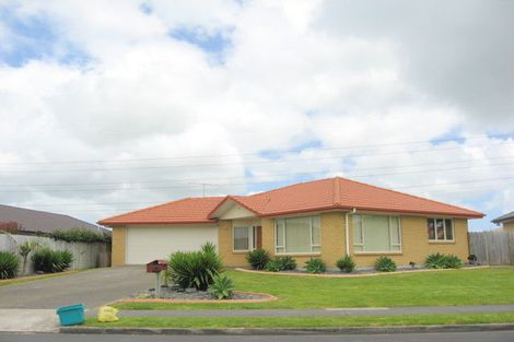 Photo of property in 61 Longford Park Drive, Takanini, 2112