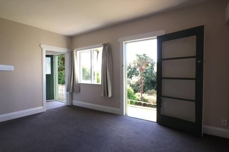 Photo of property in 141 Wallace Street, Mount Cook, Wellington, 6021