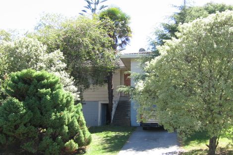 Photo of property in 28 Lysander Crescent, Beach Haven, Auckland, 0626