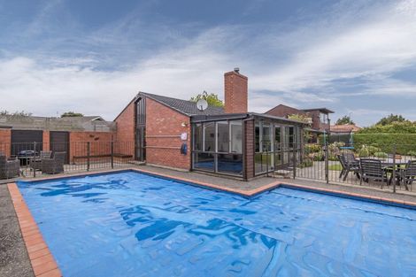 Photo of property in 370b Yaldhurst Road, Russley, Christchurch, 8042