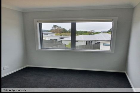 Photo of property in 6 Tieke Lane, Kenepuru, Porirua, 5022