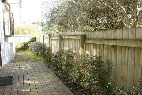 Photo of property in 8 Serjeant Street, Henderson, Auckland, 0612