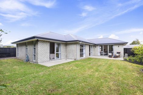 Photo of property in 18 Farleigh Close, Huntington, Hamilton, 3210