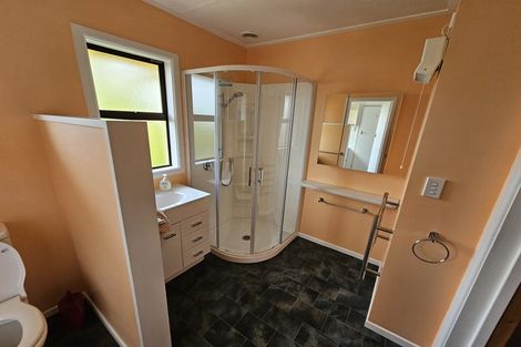 Photo of property in 66 Frances Street, Balclutha, 9230