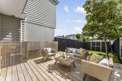 Photo of property in 6 Touhou Road, Hobsonville, Auckland, 0616