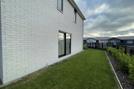 Photo of property in 11 Koral Lane, Broomfield, Christchurch, 8042