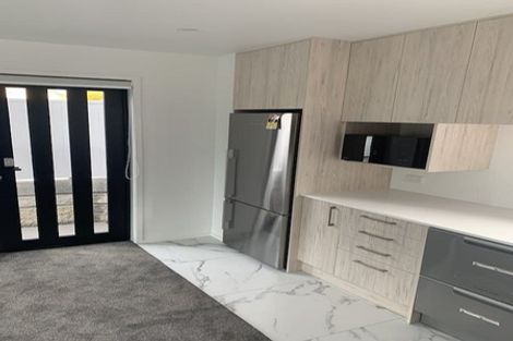 Photo of property in 1/2 Jadewynn Drive, Massey, Auckland, 0614